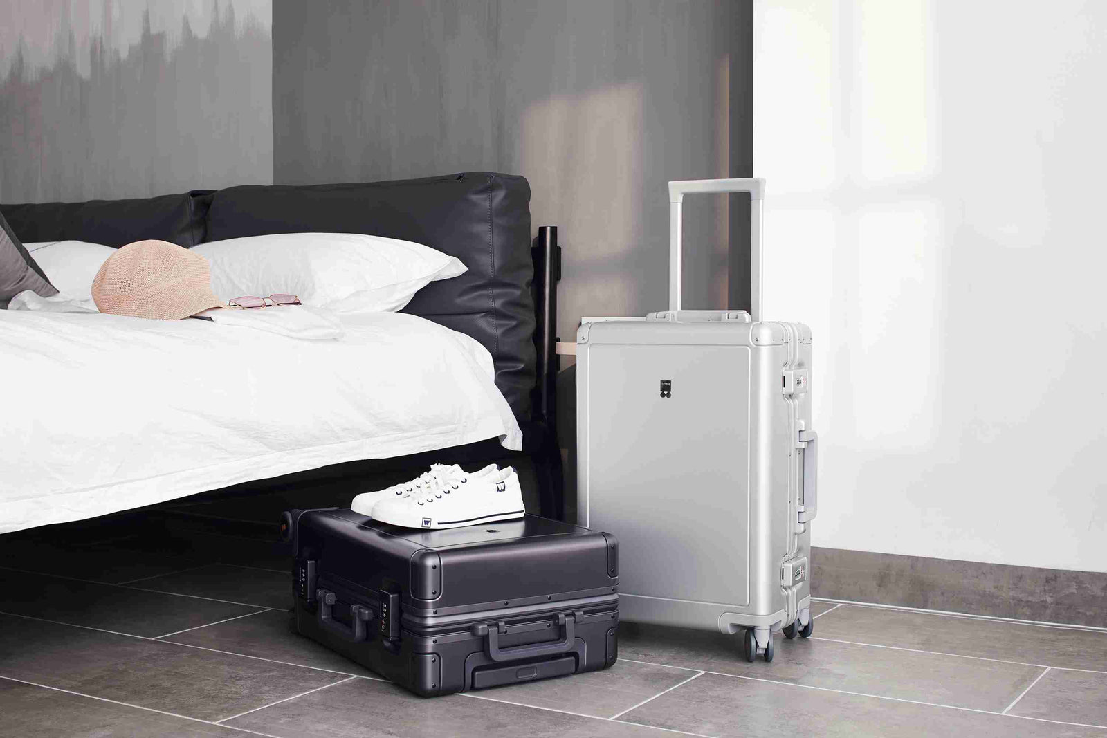 summer travel with aluminum luggage