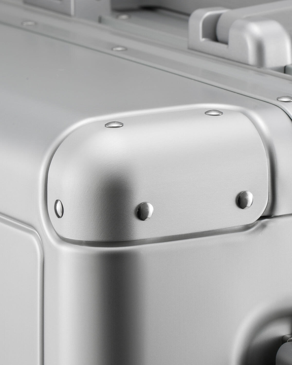 aluminum suitcase corner